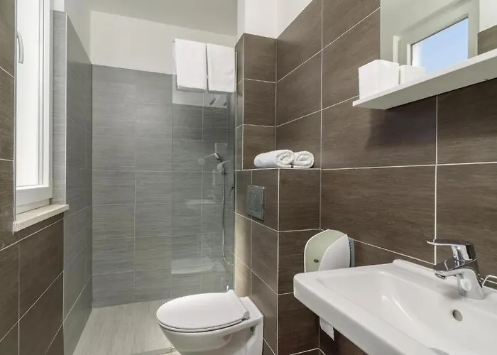 With A Parking Space - 24051 3*