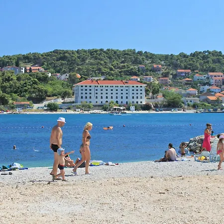 Pensjonat With A Parking Space - 24051 Trogir