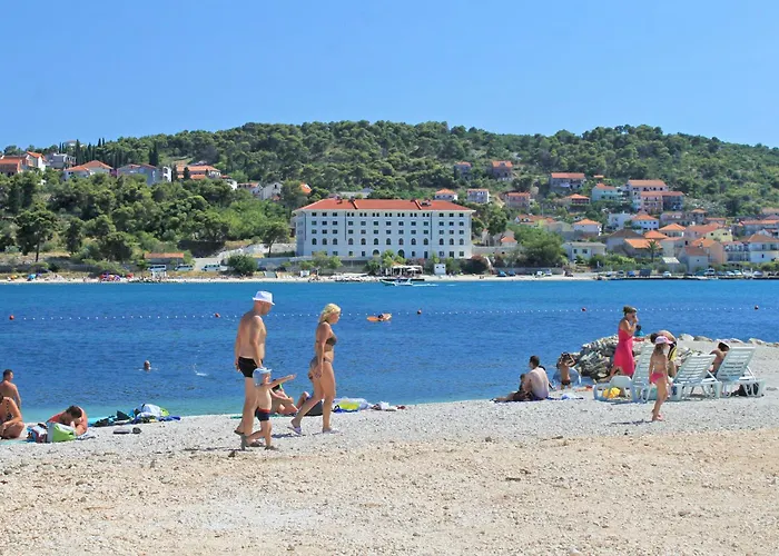 Penzion With A Parking Space - 24051 Trogir