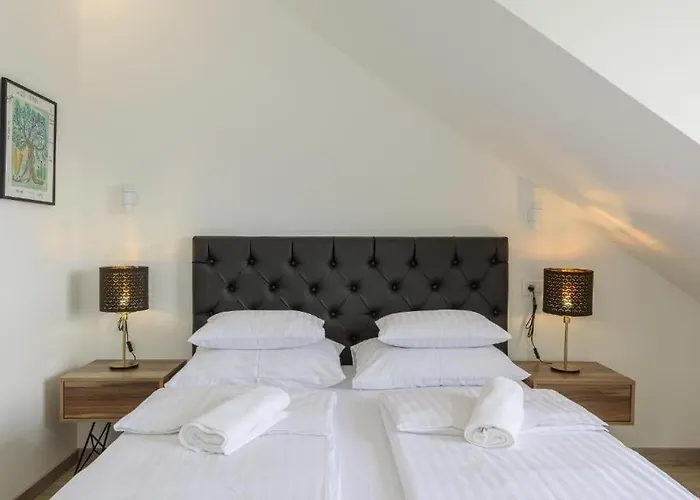 With A Parking Space - 24051 3*